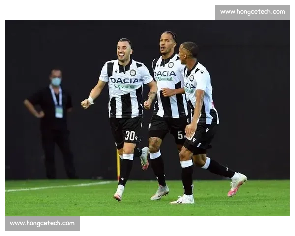 从关键进球到战术博弈全景呈现经典足球比赛回放解析深度复盘视角